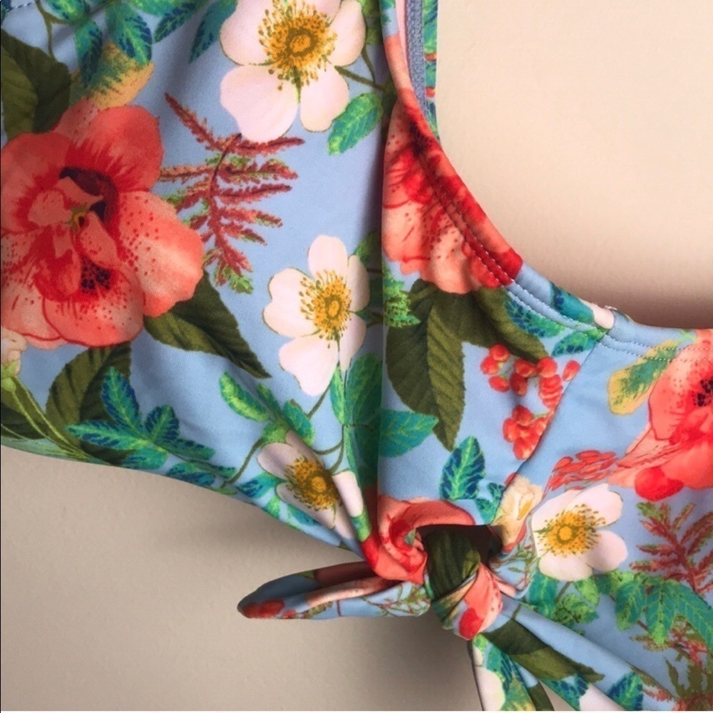Beach Betty by Miracle Brand Blue Mutli Swim Top Flowers Hibiscus Tropical - Picture 5 of 8